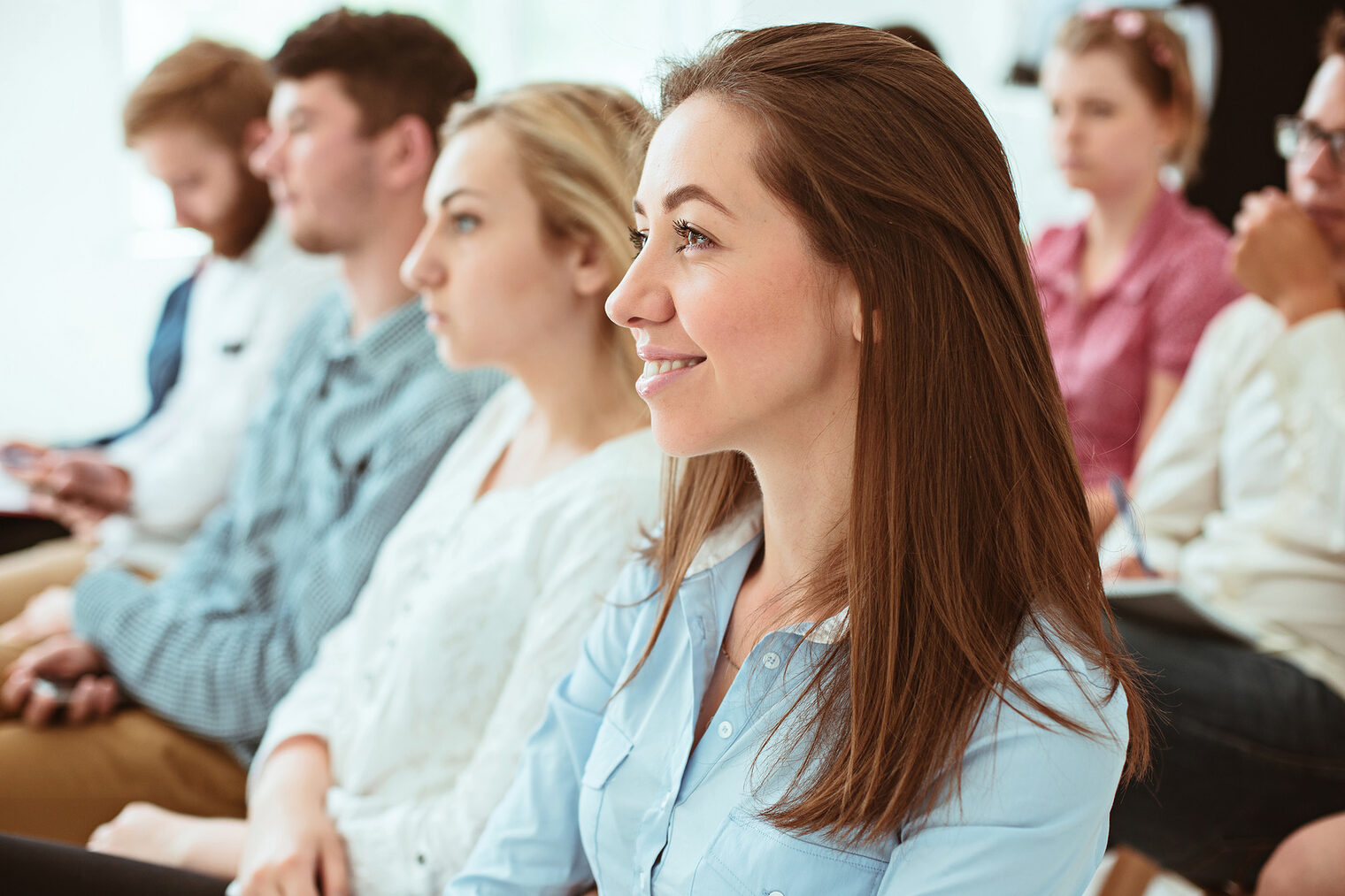 Seminar-Teilnehmerinnen und Teilnehmer im Unterricht