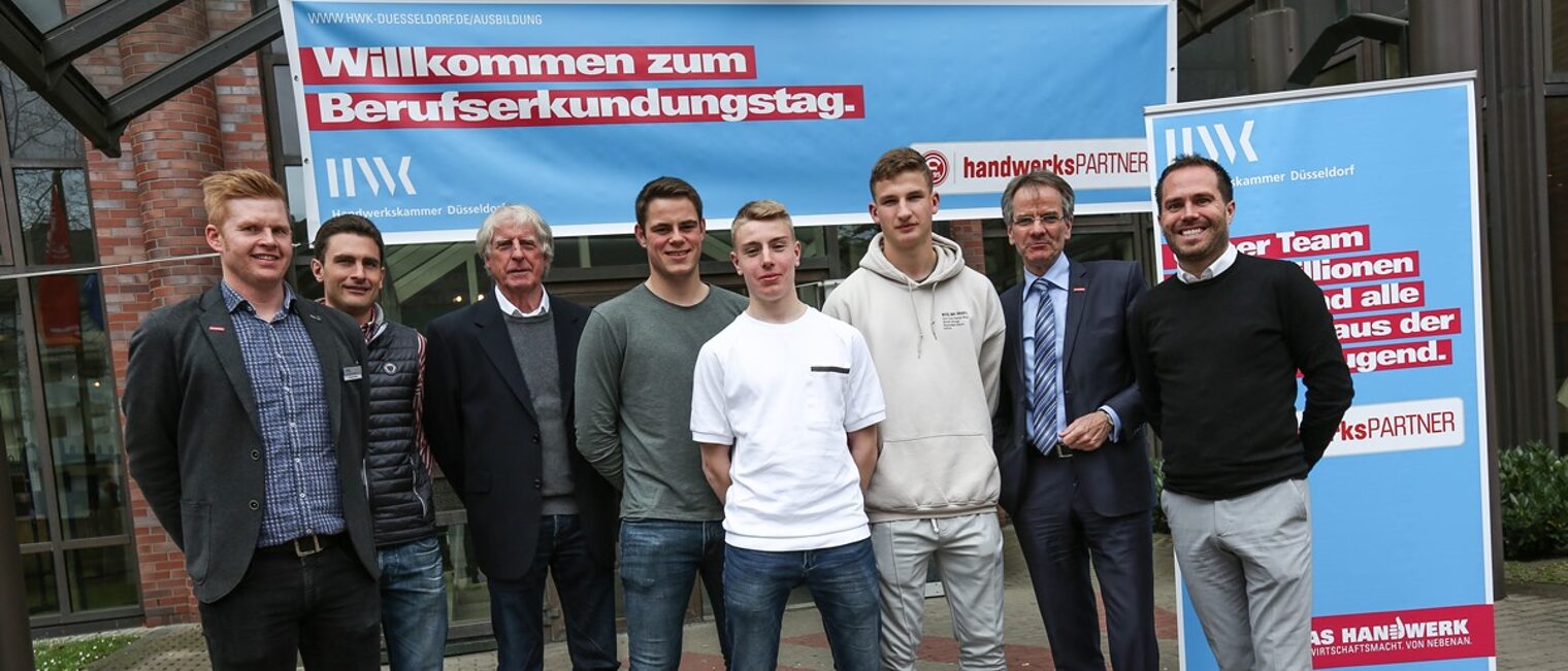 (v. l.): Philipp Stulier; Christian Lasch; Benedikt Schmitz, Tobias Müller, Dennis Gorka, Andreas Ehlert und Sebastian Fuchs